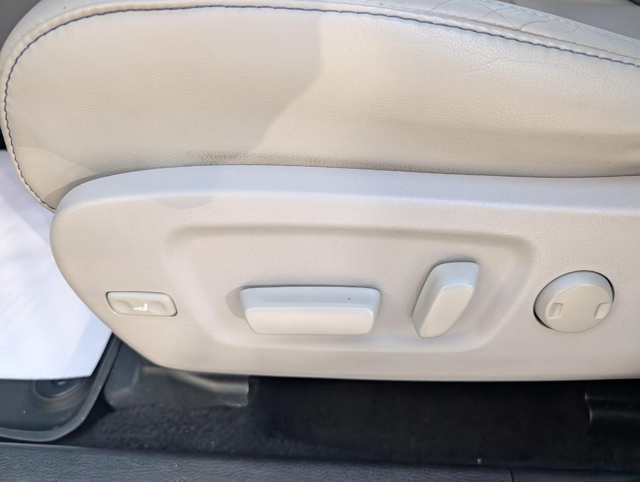 Toyota Highlander Hybrid XLE V6 AWD (Natl) 2018