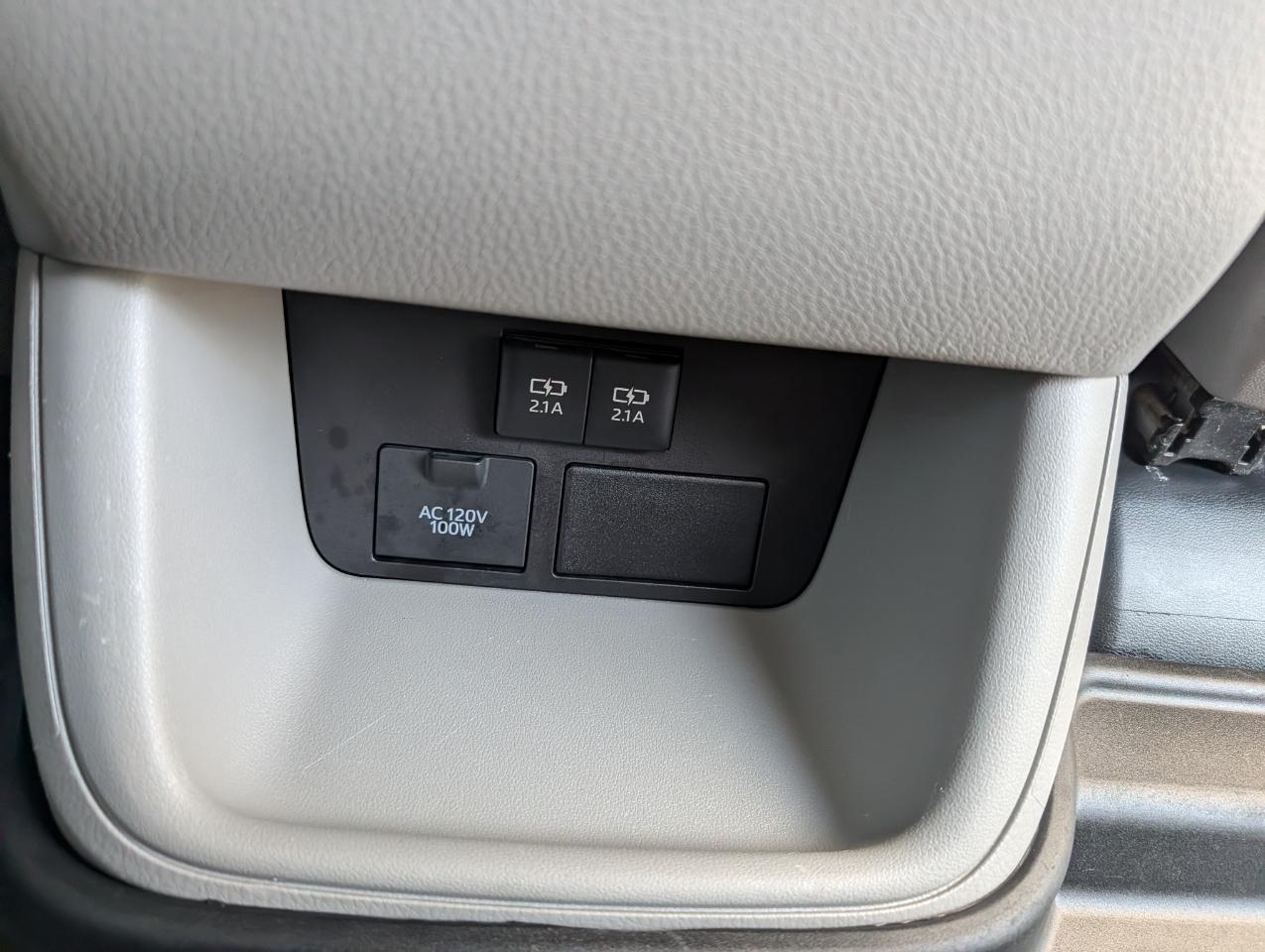 Toyota Highlander Hybrid XLE V6 AWD (Natl) 2018