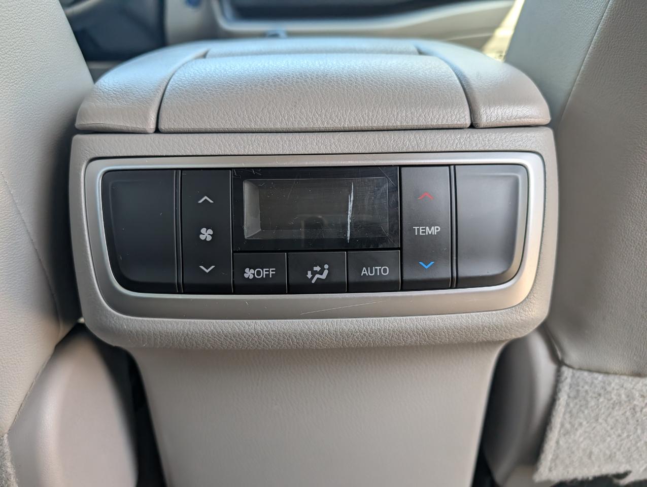 Toyota Highlander Hybrid XLE V6 AWD (Natl) 2018