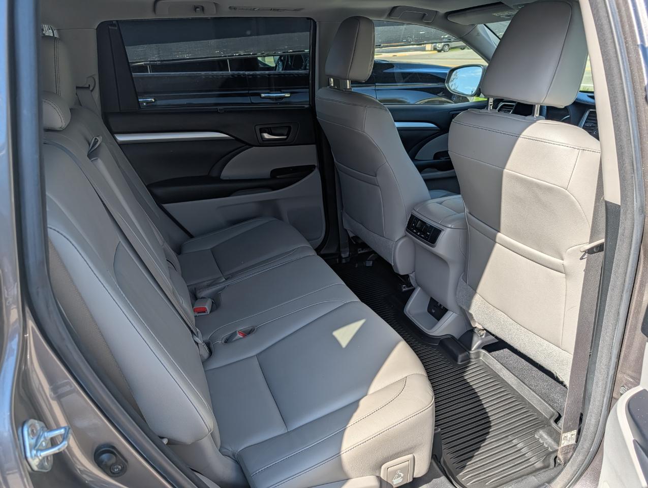 Toyota Highlander Hybrid XLE V6 AWD (Natl) 2018