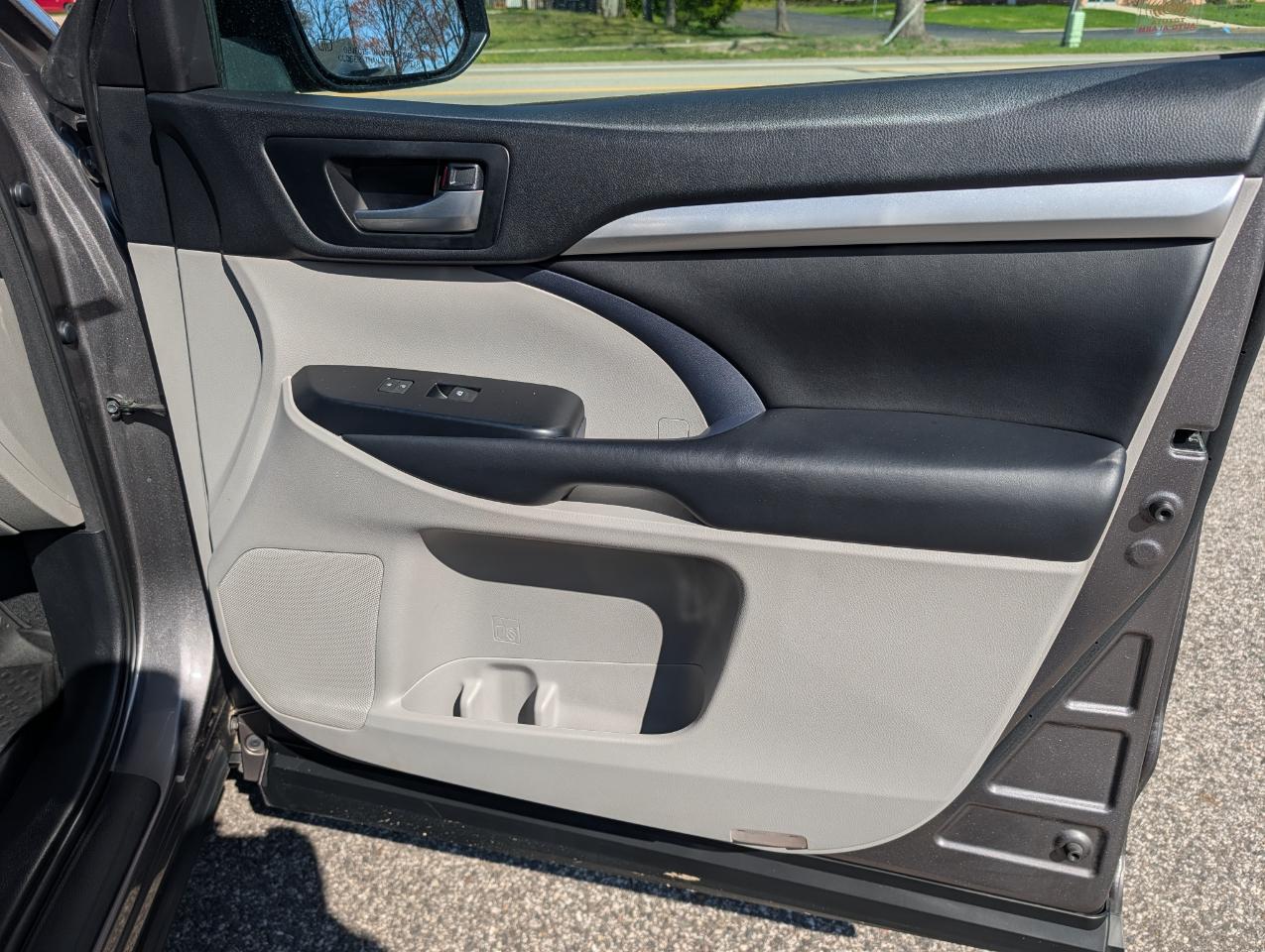 Toyota Highlander Hybrid XLE V6 AWD (Natl) 2018