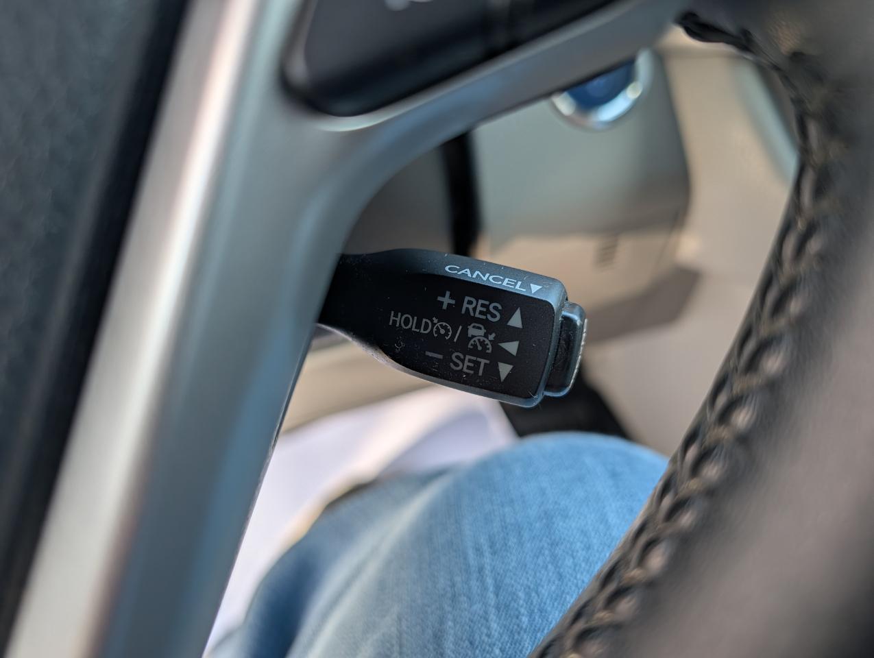 Toyota Highlander Hybrid XLE V6 AWD (Natl) 2018