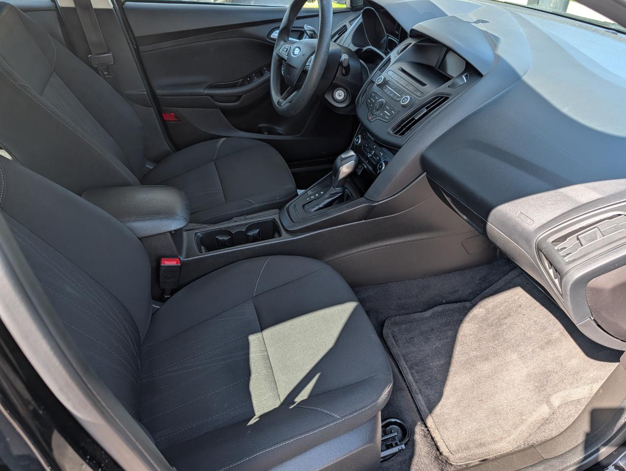 Ford Focus 4dr Sdn SE 2016