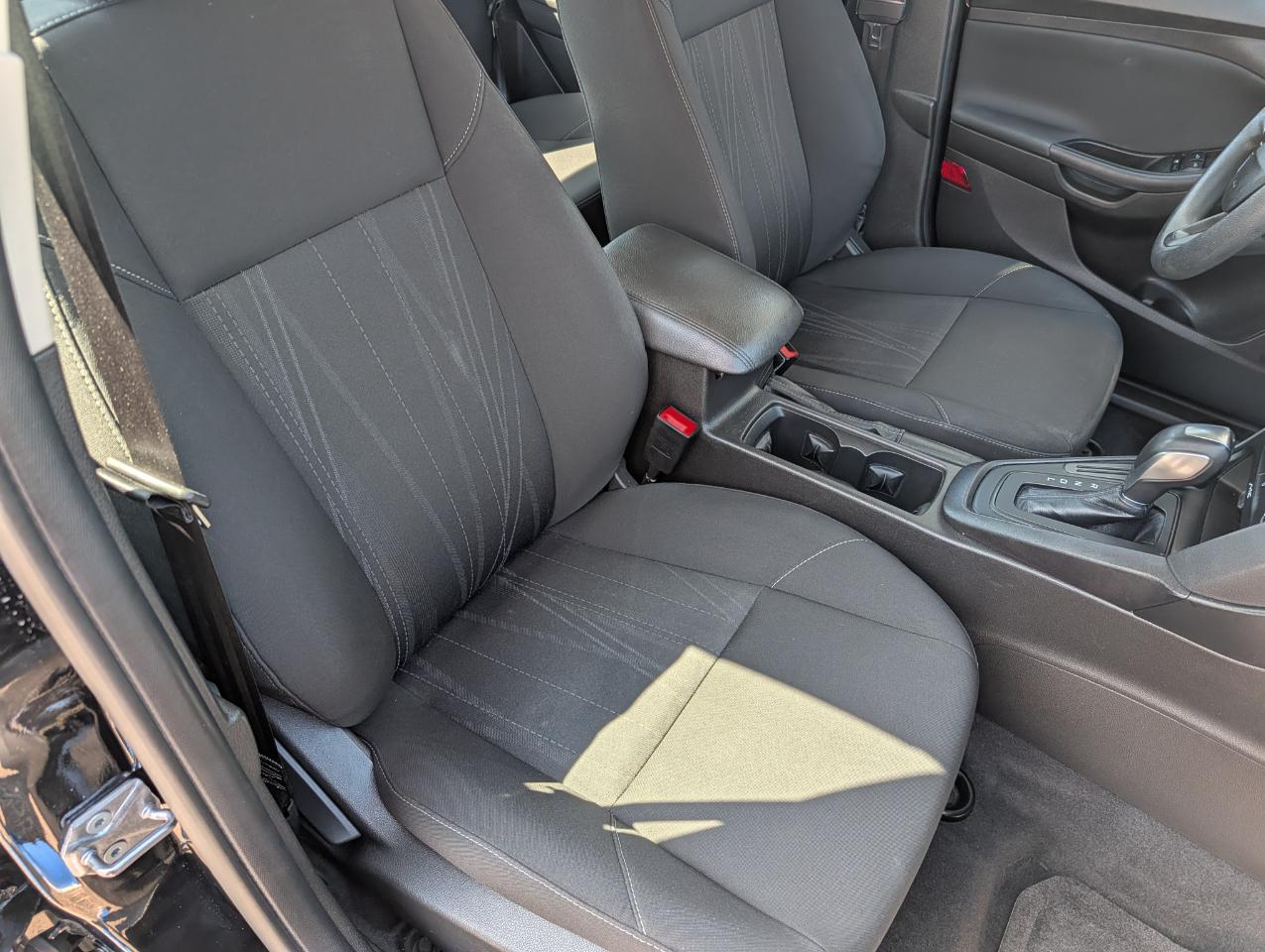 Ford Focus 4dr Sdn SE 2016