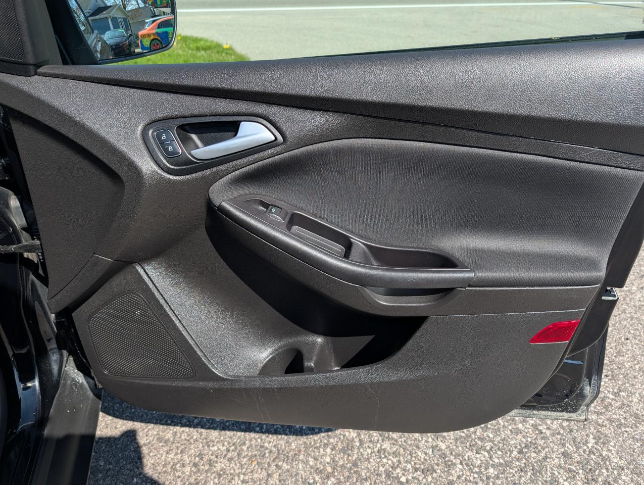 Ford Focus 4dr Sdn SE 2016