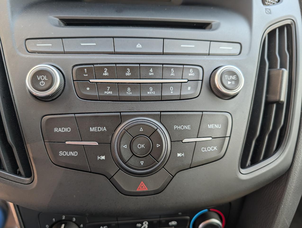 Ford Focus 4dr Sdn SE 2016