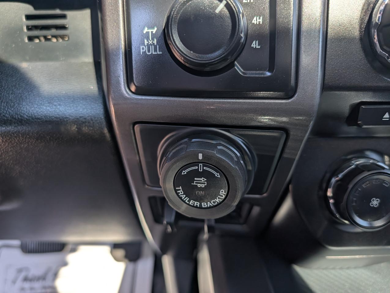 Ford F-150 4WD SuperCrew 145" XLT 2018