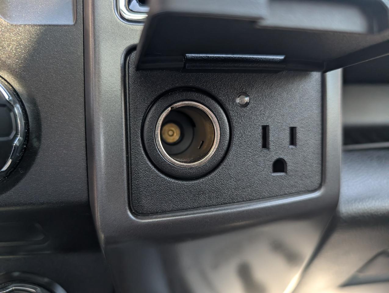 Ford F-150 4WD SuperCrew 145" XLT 2018