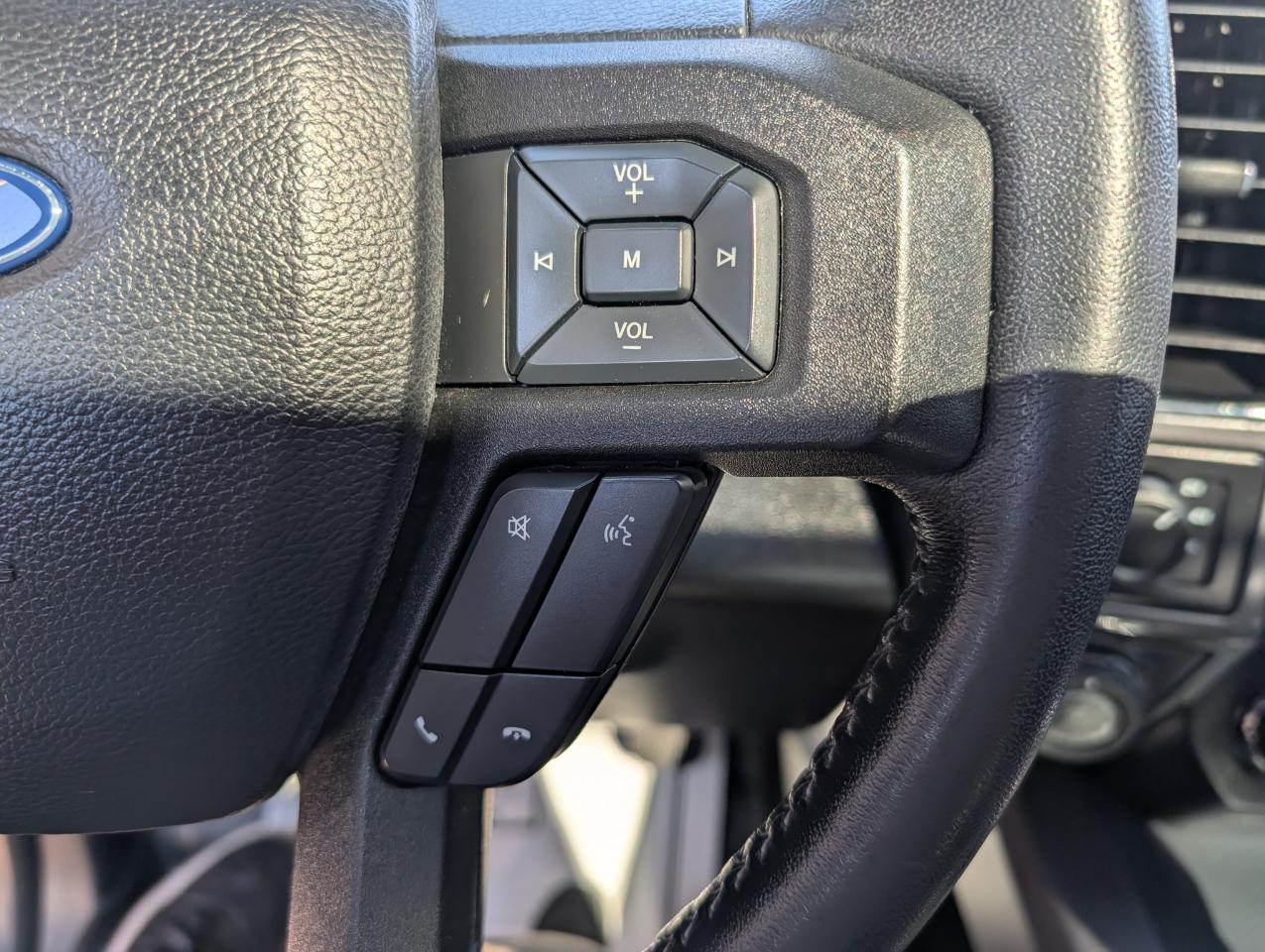 Ford F-150 4WD SuperCrew 145" XLT 2018