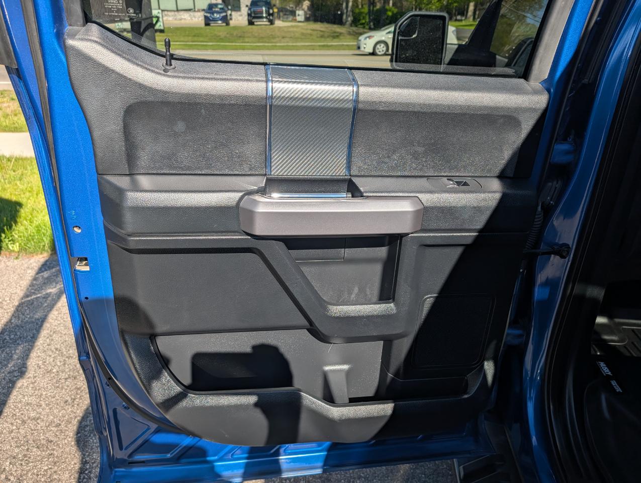 Ford F-150 4WD SuperCrew 145" XLT 2018