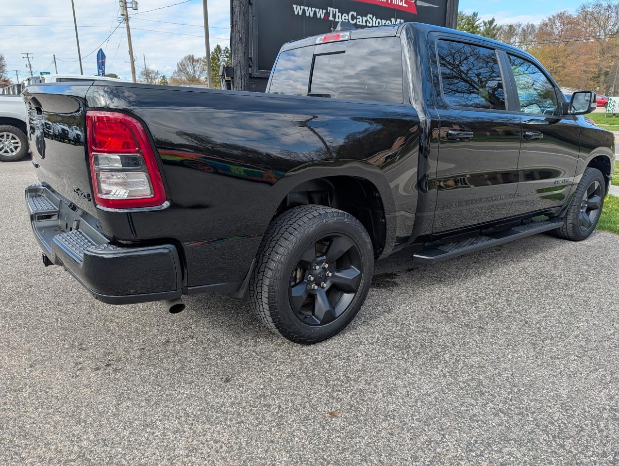 RAM 1500 Big Horn/Lone Star 4x4 Crew Cab 5'7" Box 2019