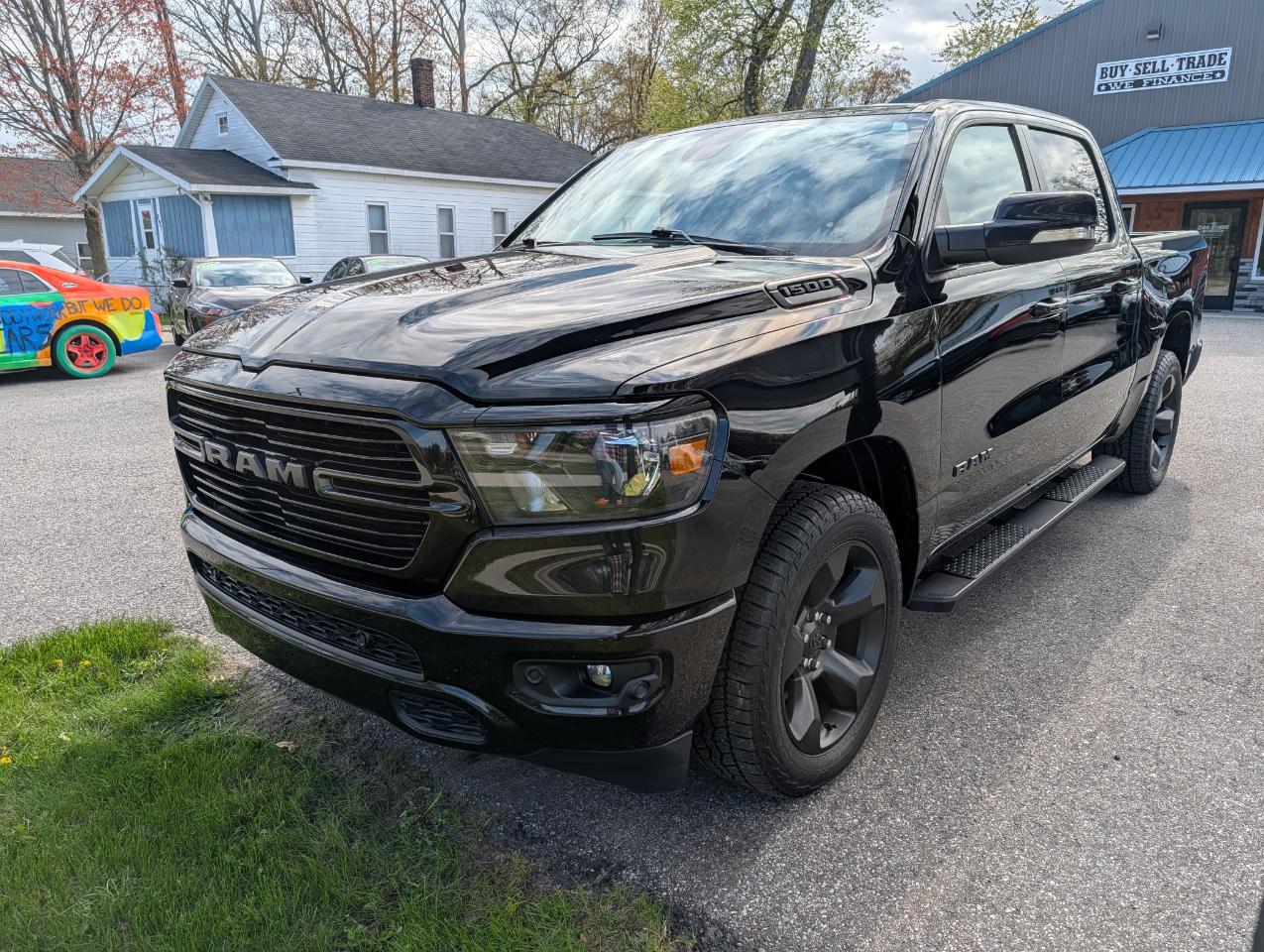 RAM 1500 Big Horn/Lone Star 4x4 Crew Cab 5'7" Box 2019