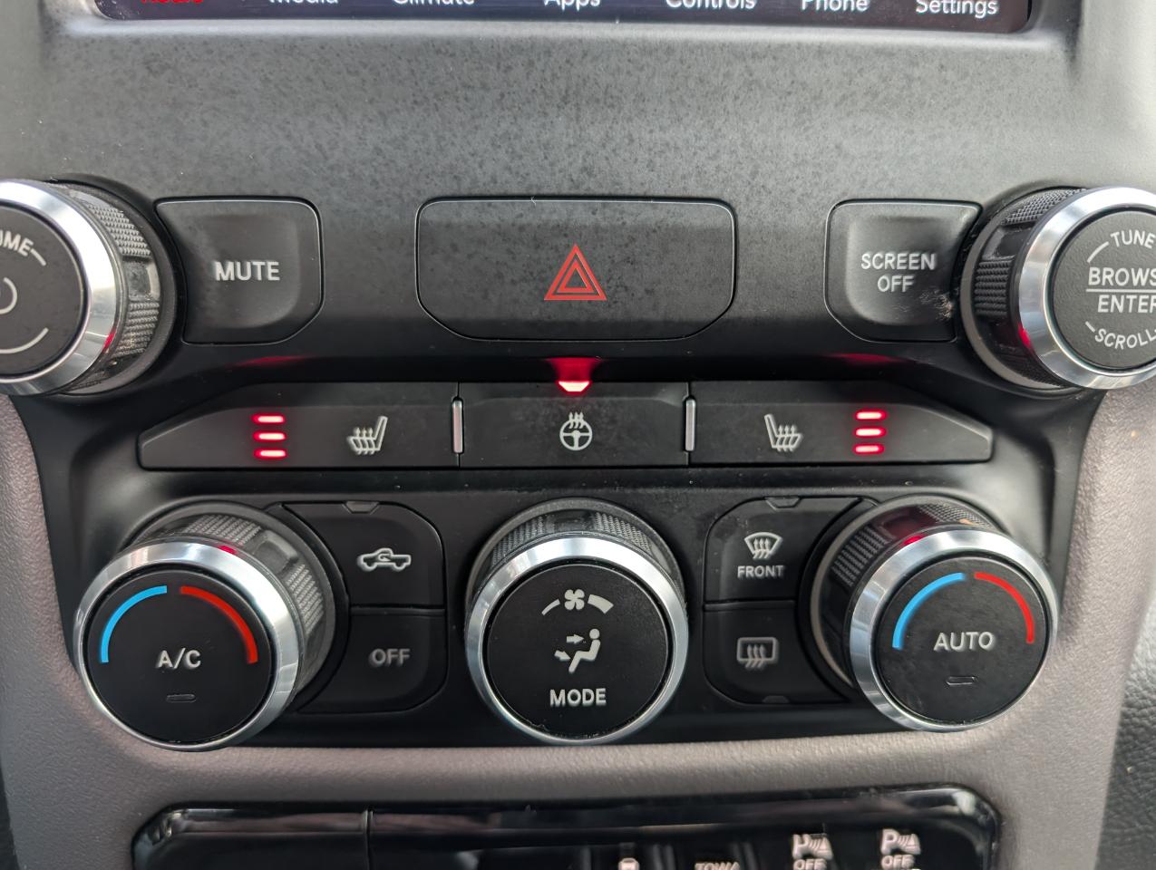 RAM 1500 Big Horn/Lone Star 4x4 Crew Cab 5'7" Box 2019
