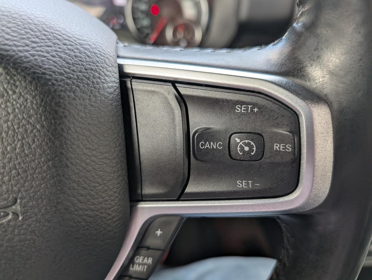 RAM 1500 Big Horn/Lone Star 4x4 Crew Cab 5'7" Box 2019