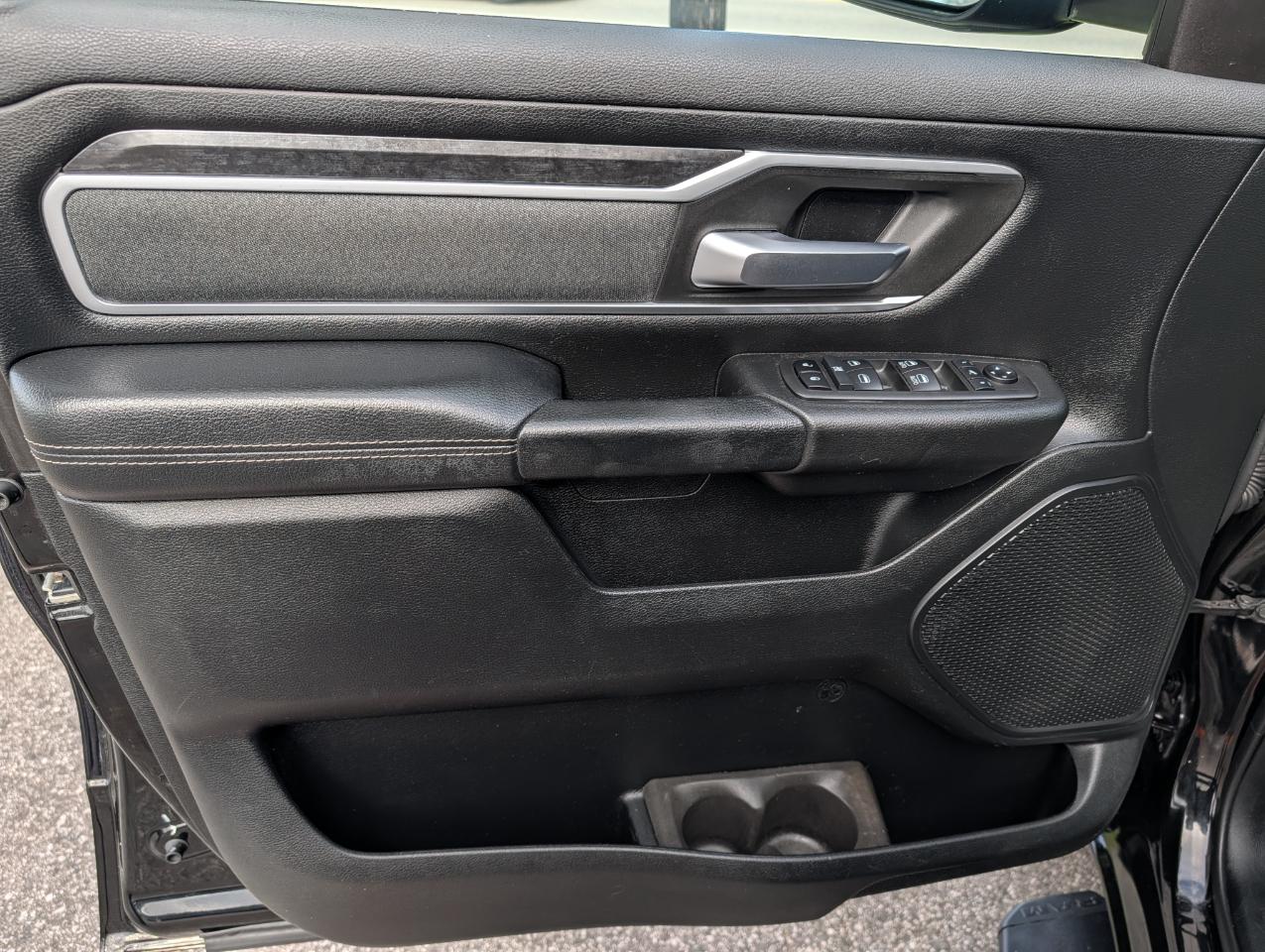 RAM 1500 Big Horn/Lone Star 4x4 Crew Cab 5'7" Box 2019