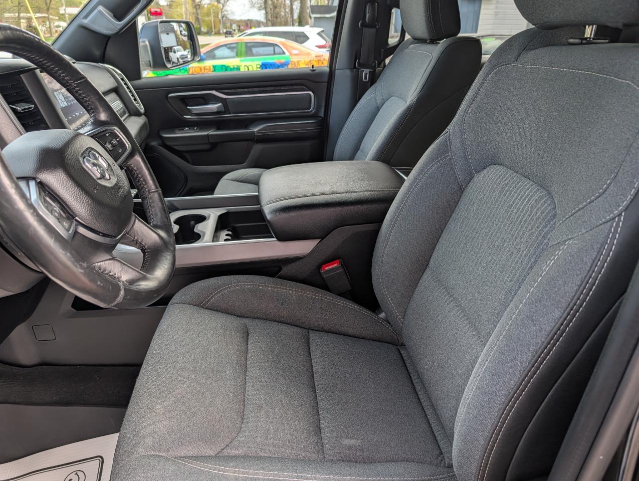 RAM 1500 Big Horn/Lone Star 4x4 Crew Cab 5'7" Box 2019