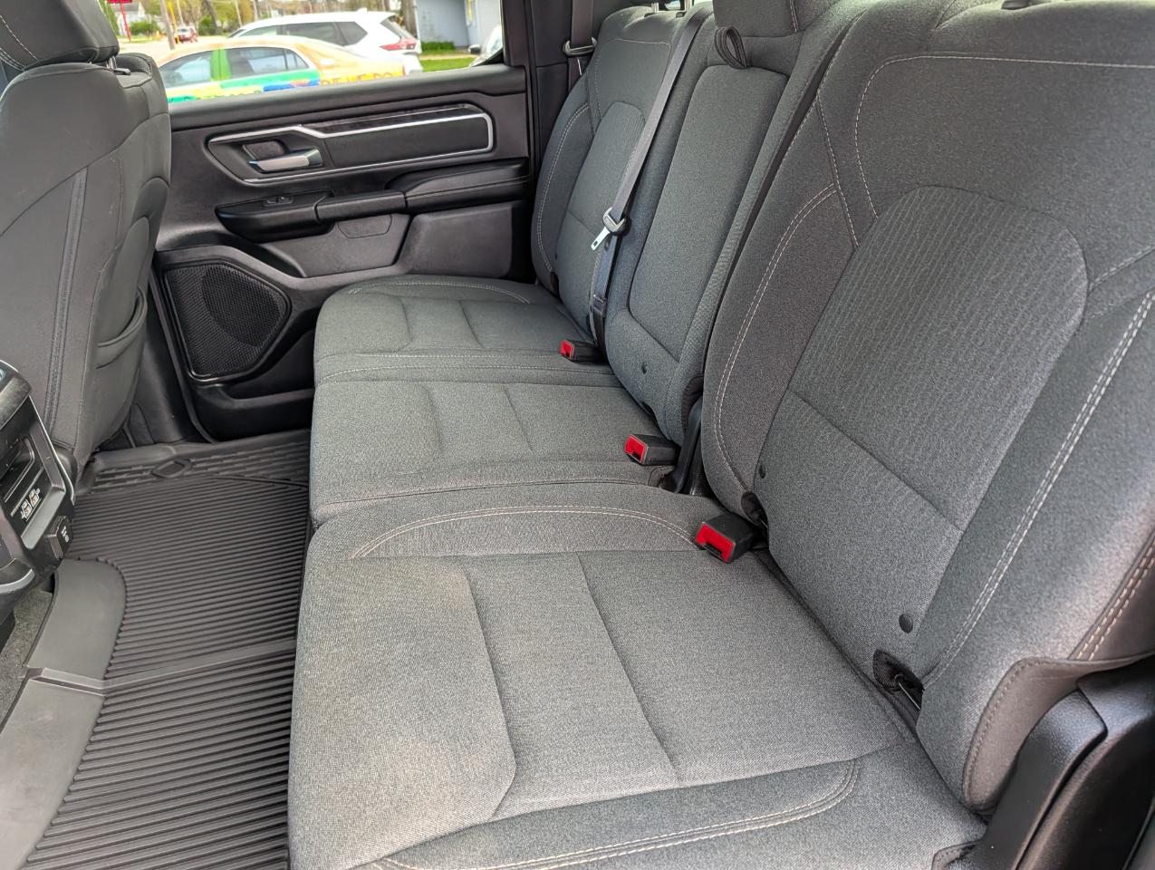 RAM 1500 Big Horn/Lone Star 4x4 Crew Cab 5'7" Box 2019