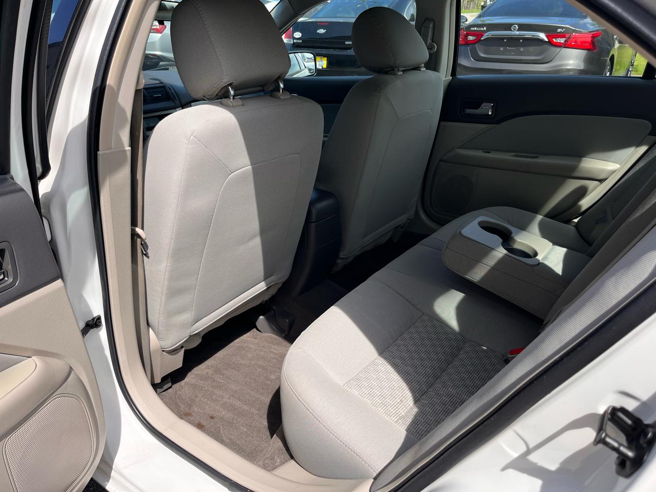 Ford Fusion 4dr Sdn S FWD 2012