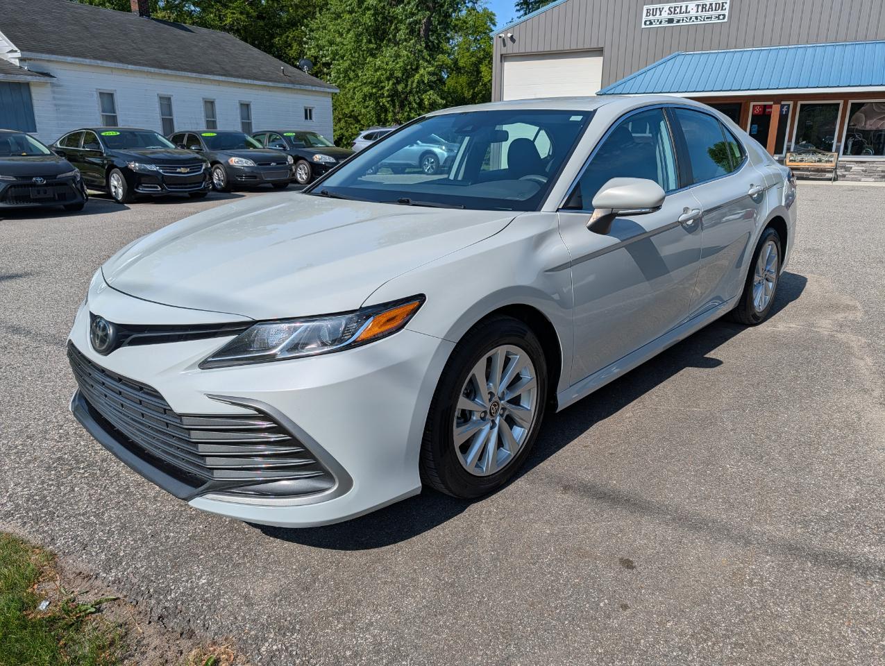 Toyota Camry 4dr Sdn LE Auto (Natl) 2023