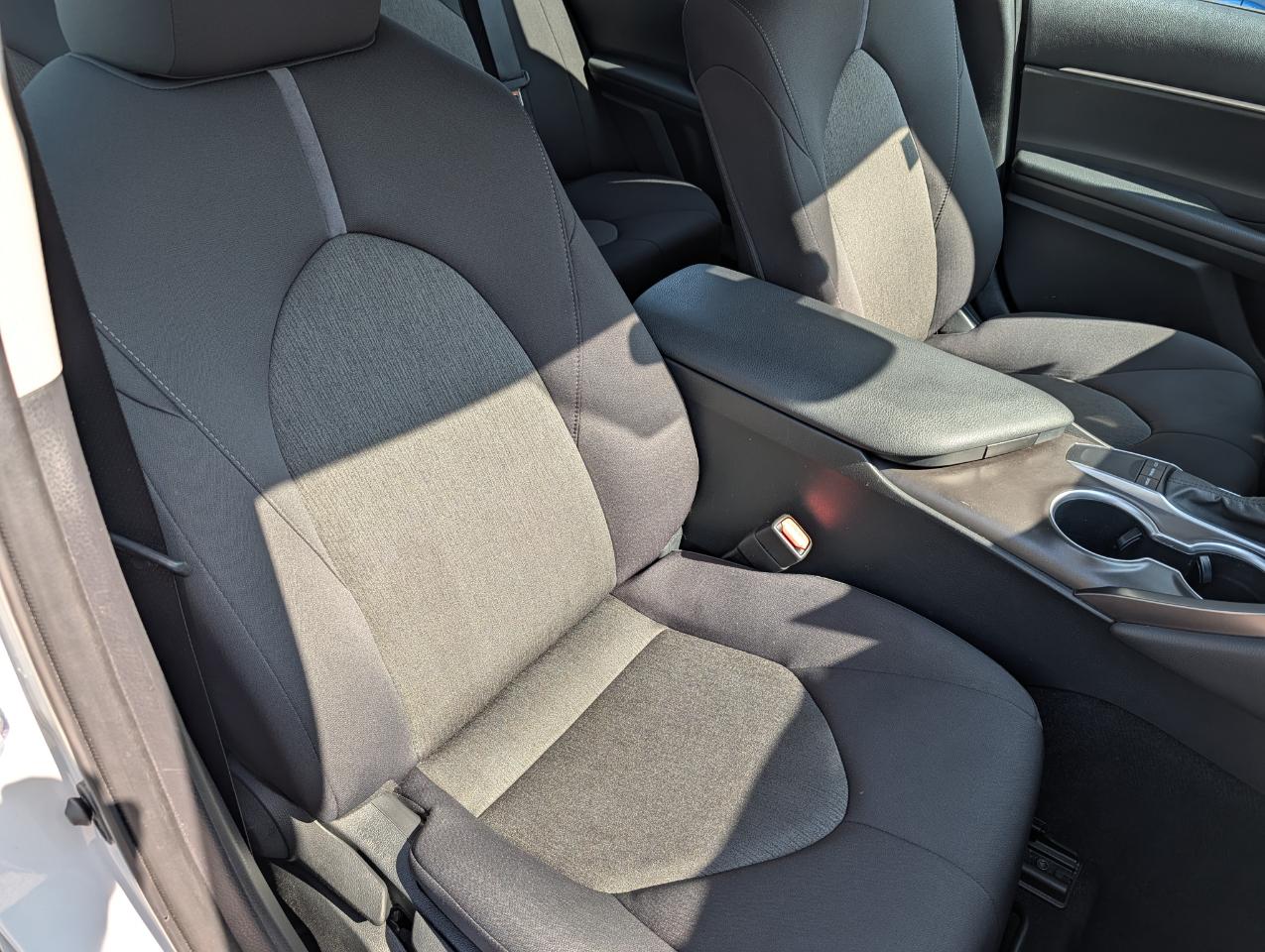 Toyota Camry 4dr Sdn LE Auto (Natl) 2023