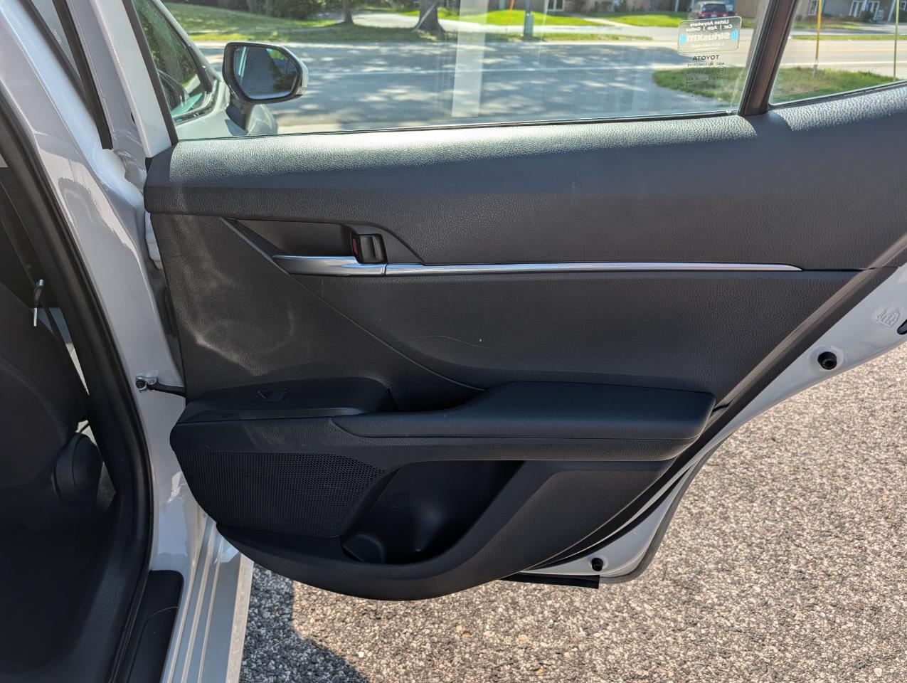 Toyota Camry 4dr Sdn LE Auto (Natl) 2023