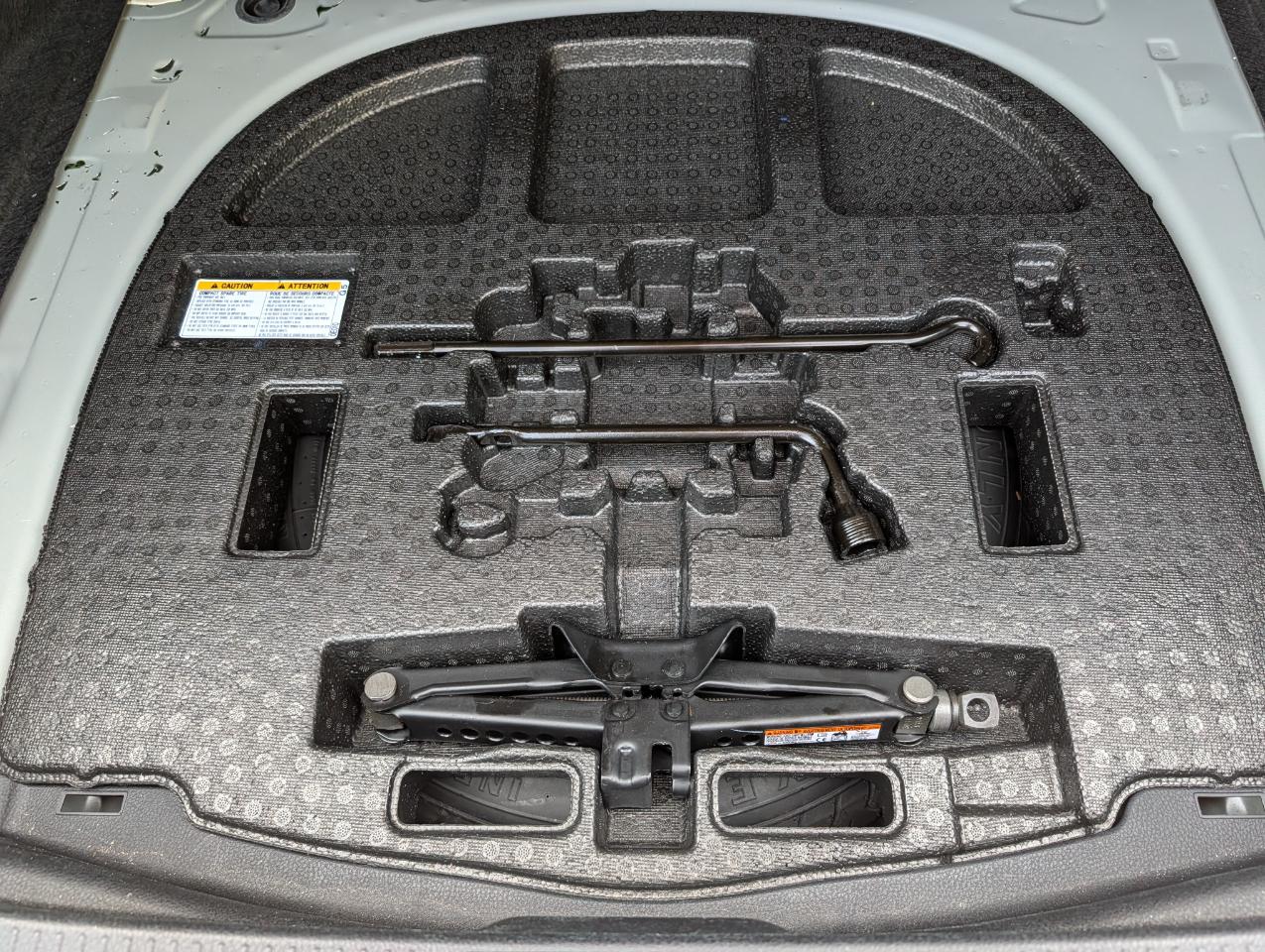 Toyota Camry 4dr Sdn LE Auto (Natl) 2023