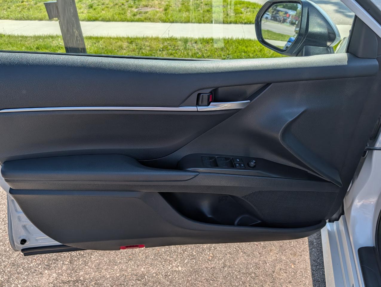 Toyota Camry 4dr Sdn LE Auto (Natl) 2023