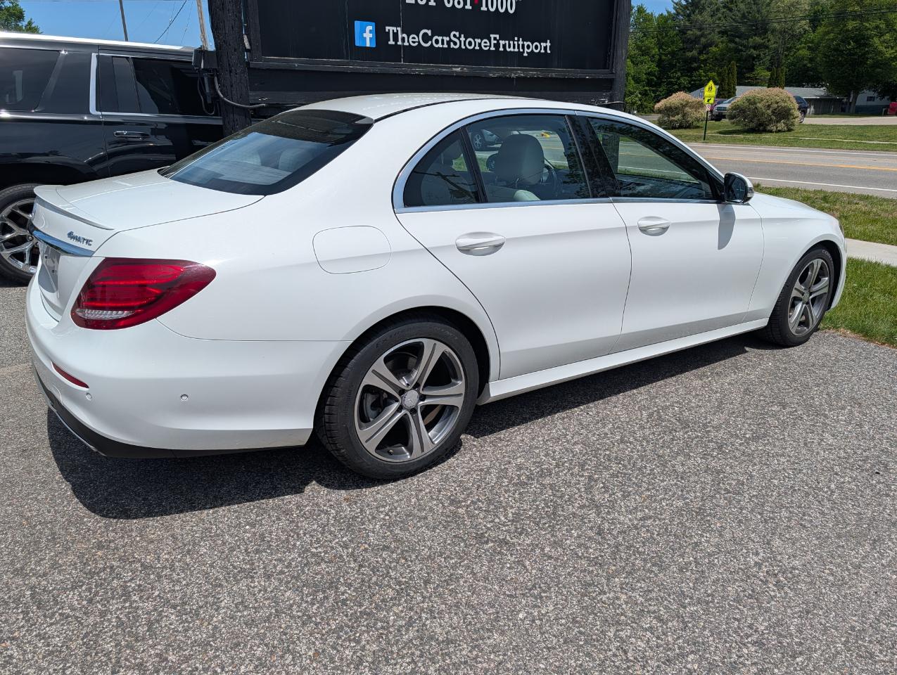 Mercedes-Benz E-Class E 300 4MATIC Sedan 2017