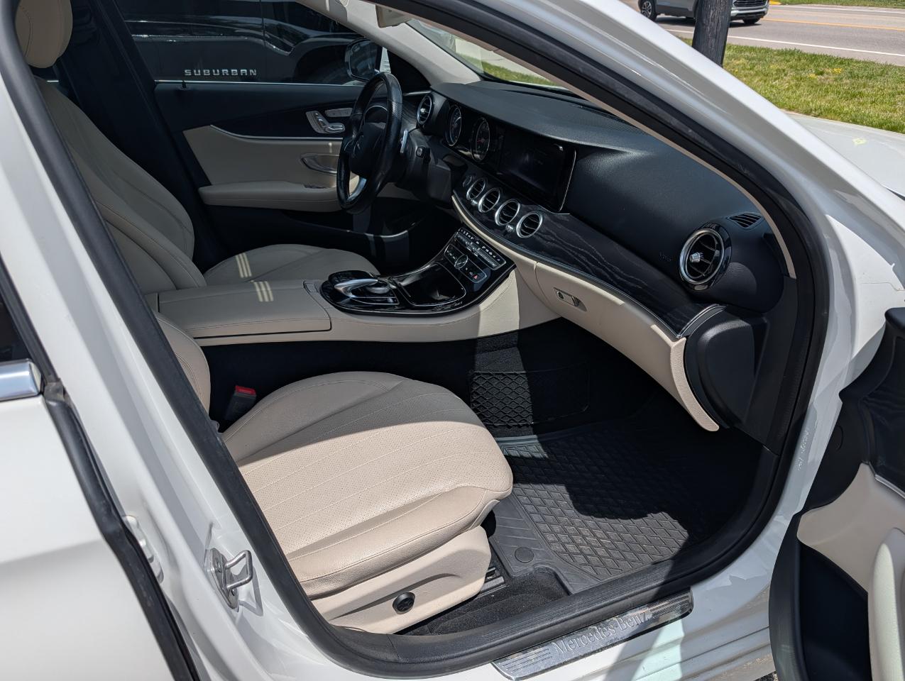 Mercedes-Benz E-Class E 300 4MATIC Sedan 2017