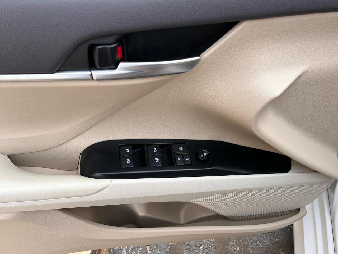 Toyota Camry  2019