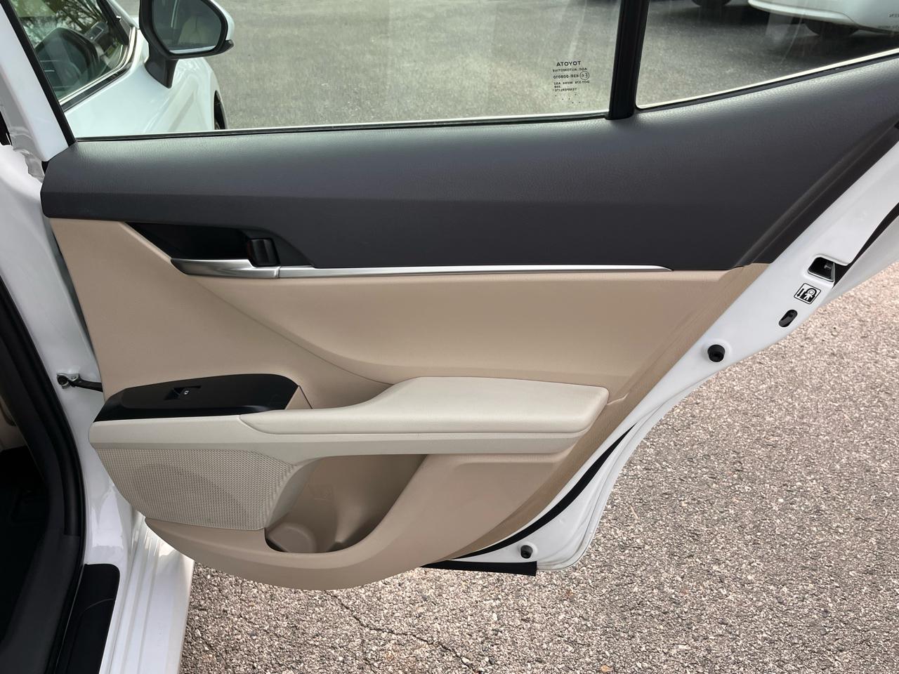Toyota Camry  2019