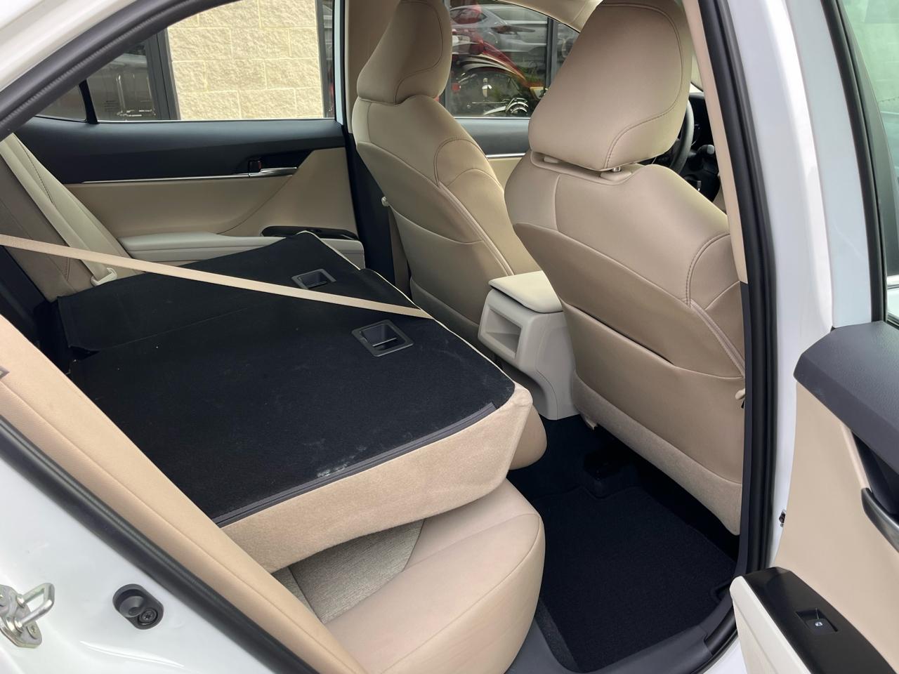 Toyota Camry  2019