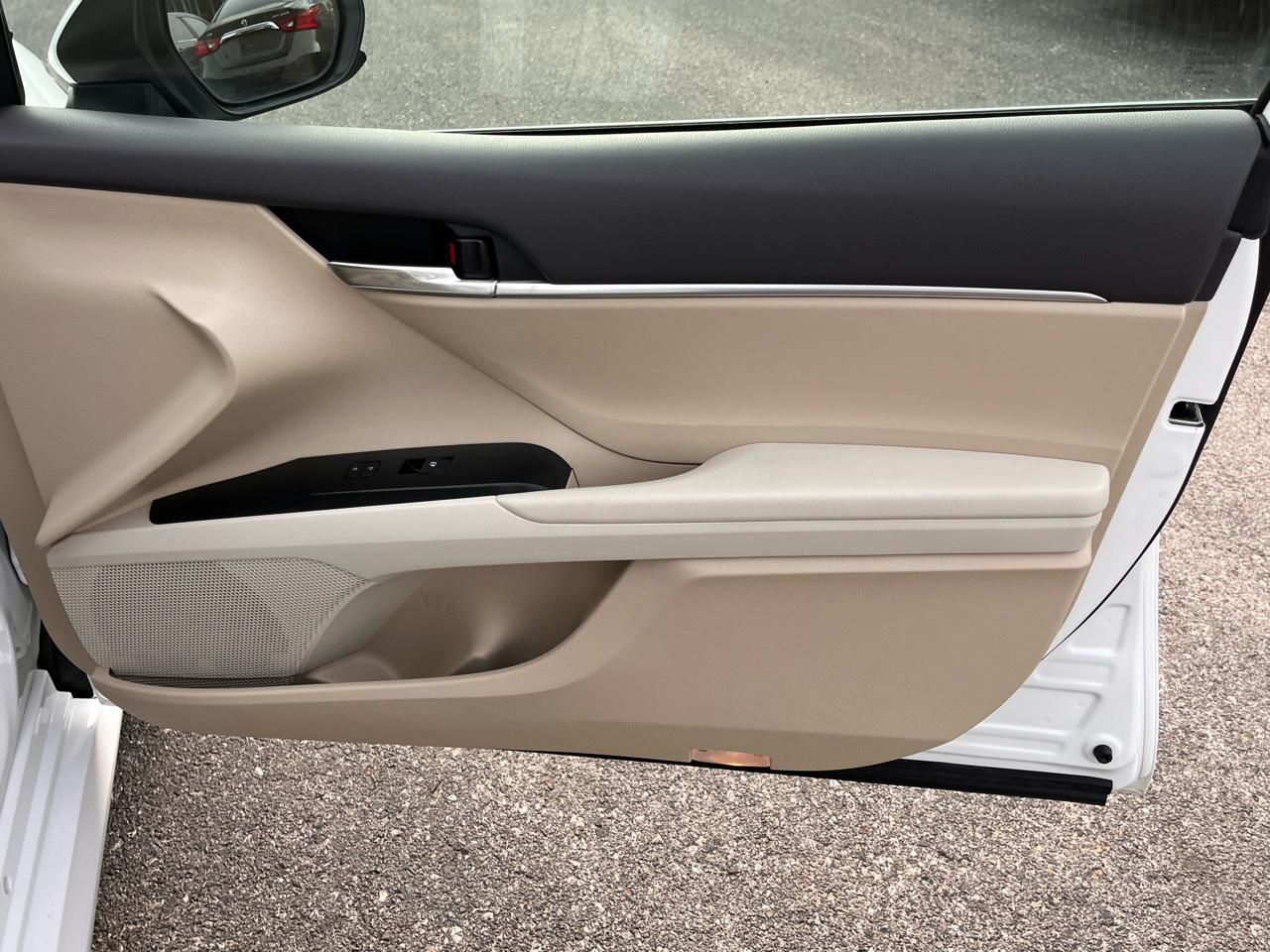 Toyota Camry  2019