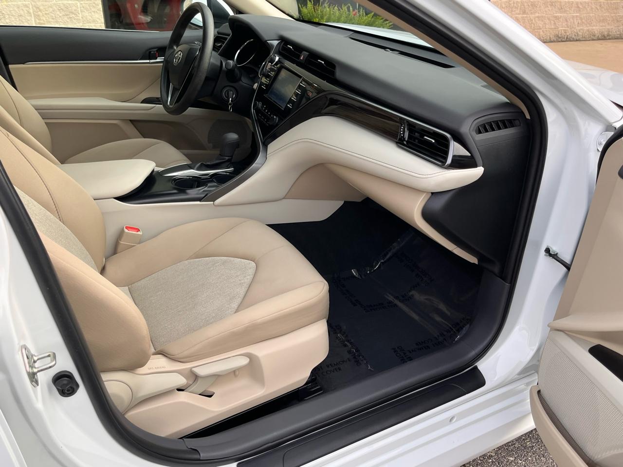 Toyota Camry  2019