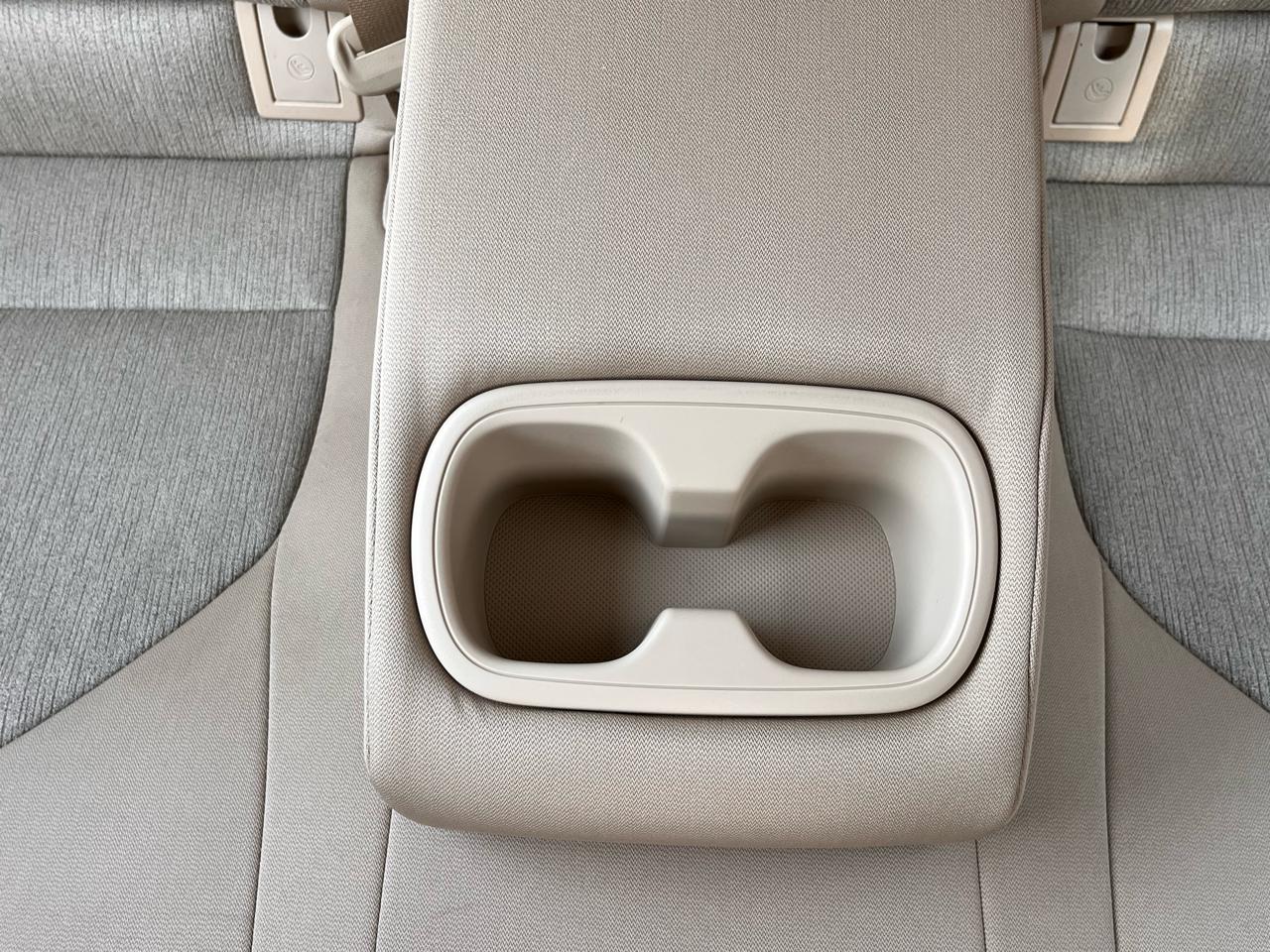 Toyota Camry  2019