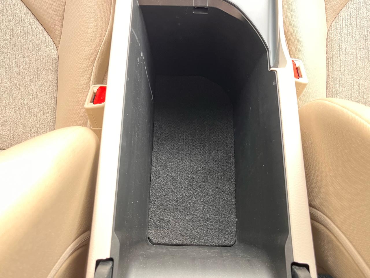 Toyota Camry  2019