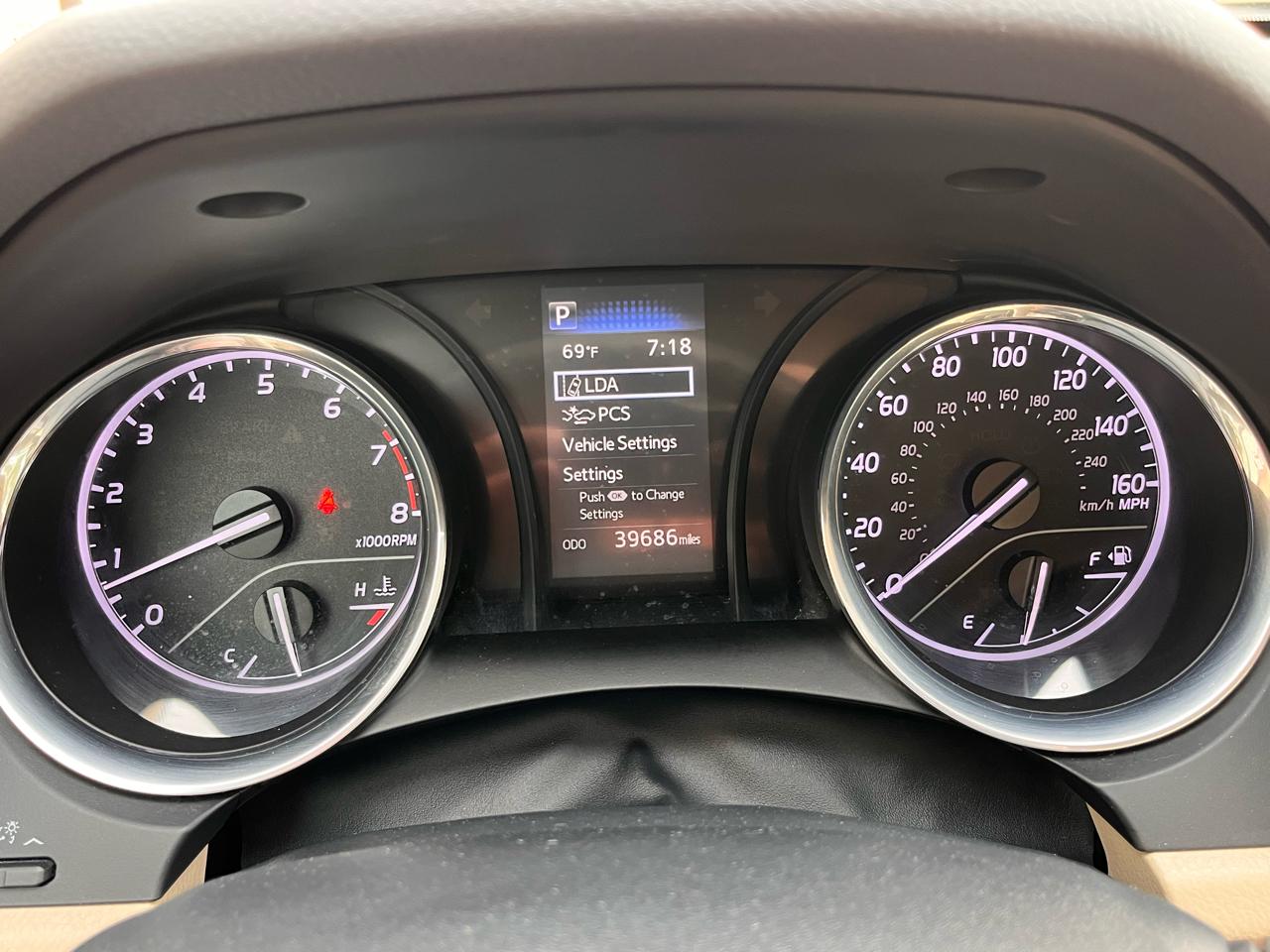 Toyota Camry  2019