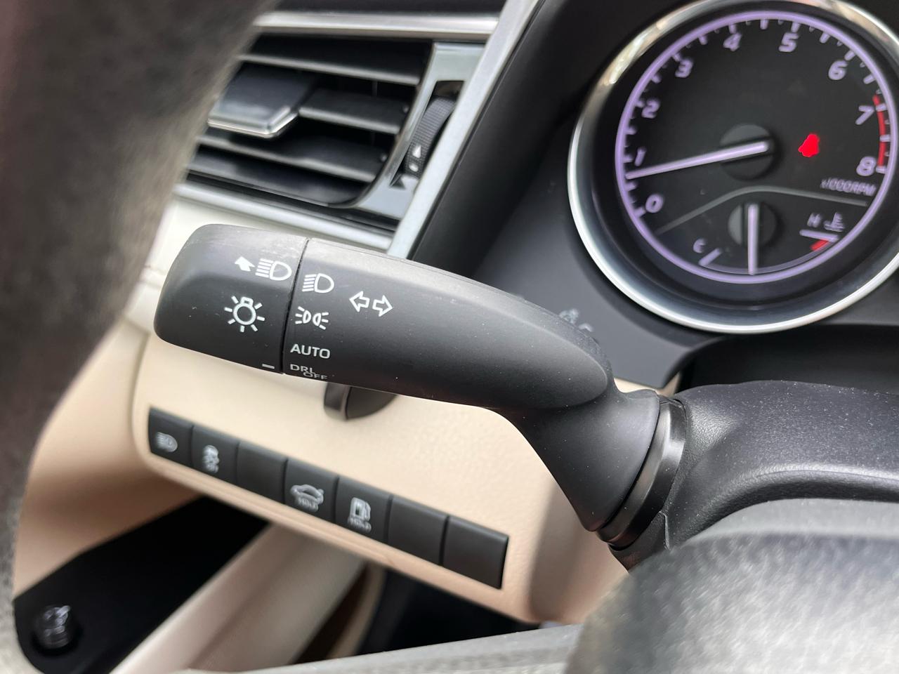 Toyota Camry  2019