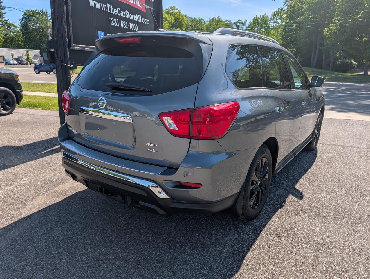 Nissan Pathfinder 4x4 SL 2018