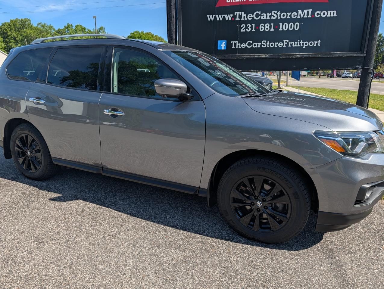 Nissan Pathfinder 4x4 SL 2018