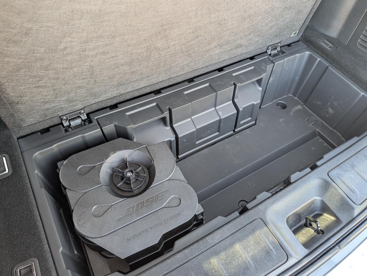 Nissan Pathfinder 4x4 SL 2018