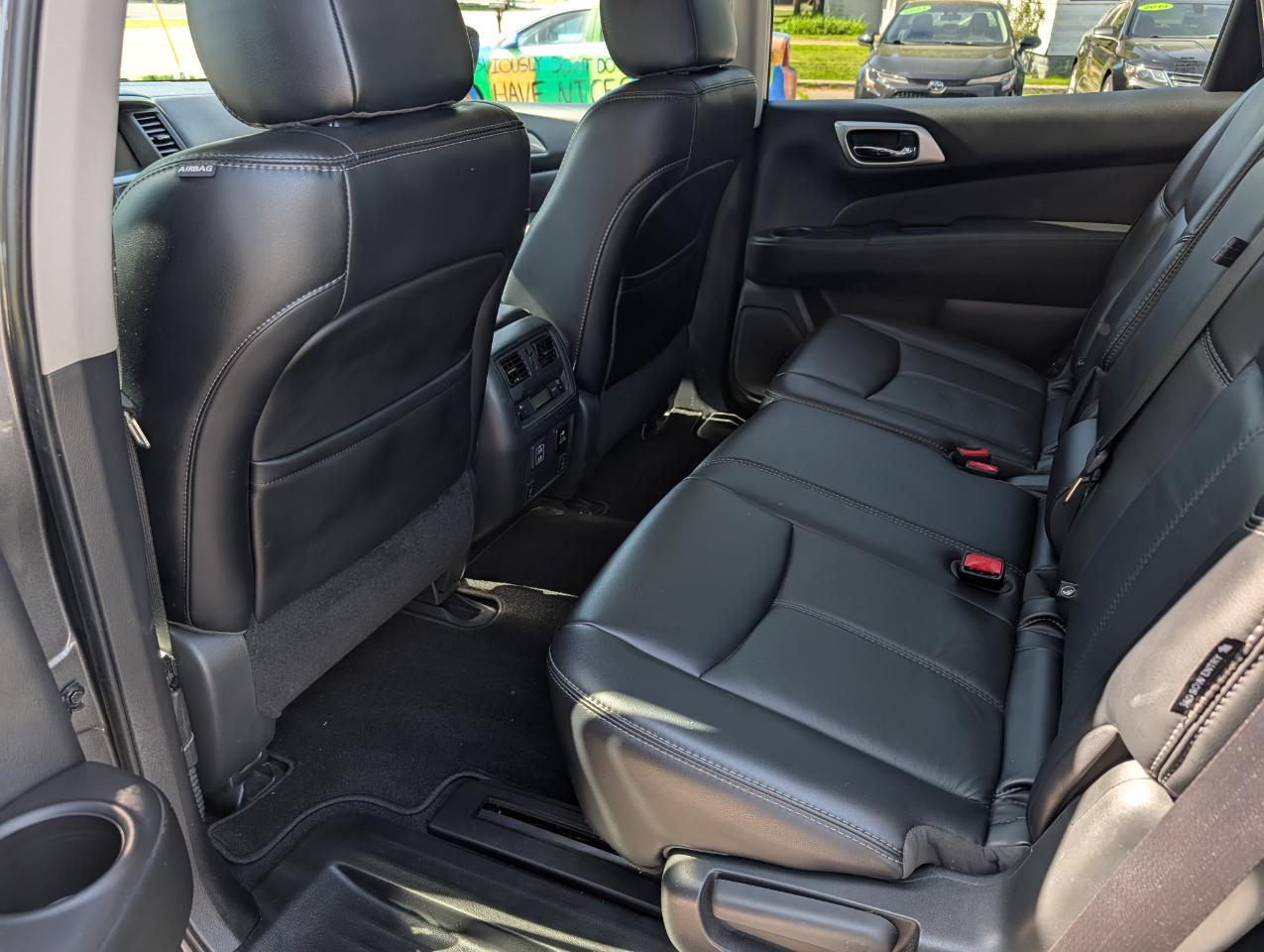 Nissan Pathfinder 4x4 SL 2018