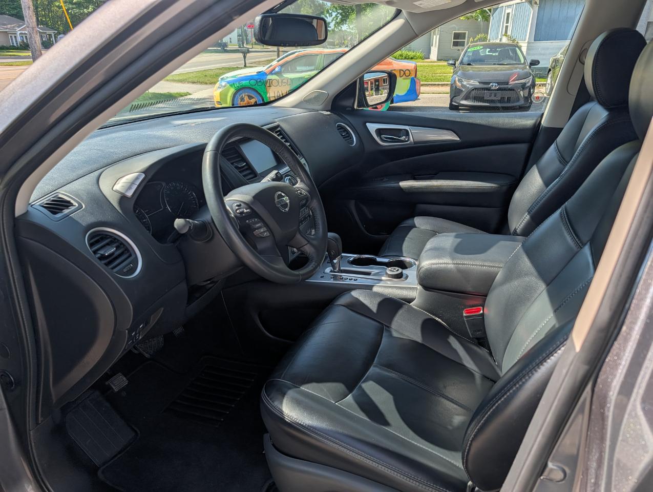 Nissan Pathfinder 4x4 SL 2018