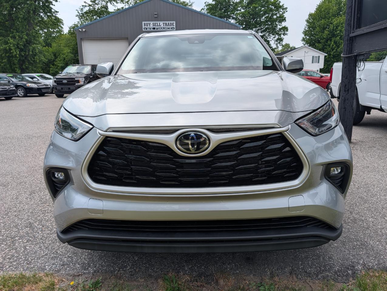 Toyota Highlander LE AWD (Natl) 2022