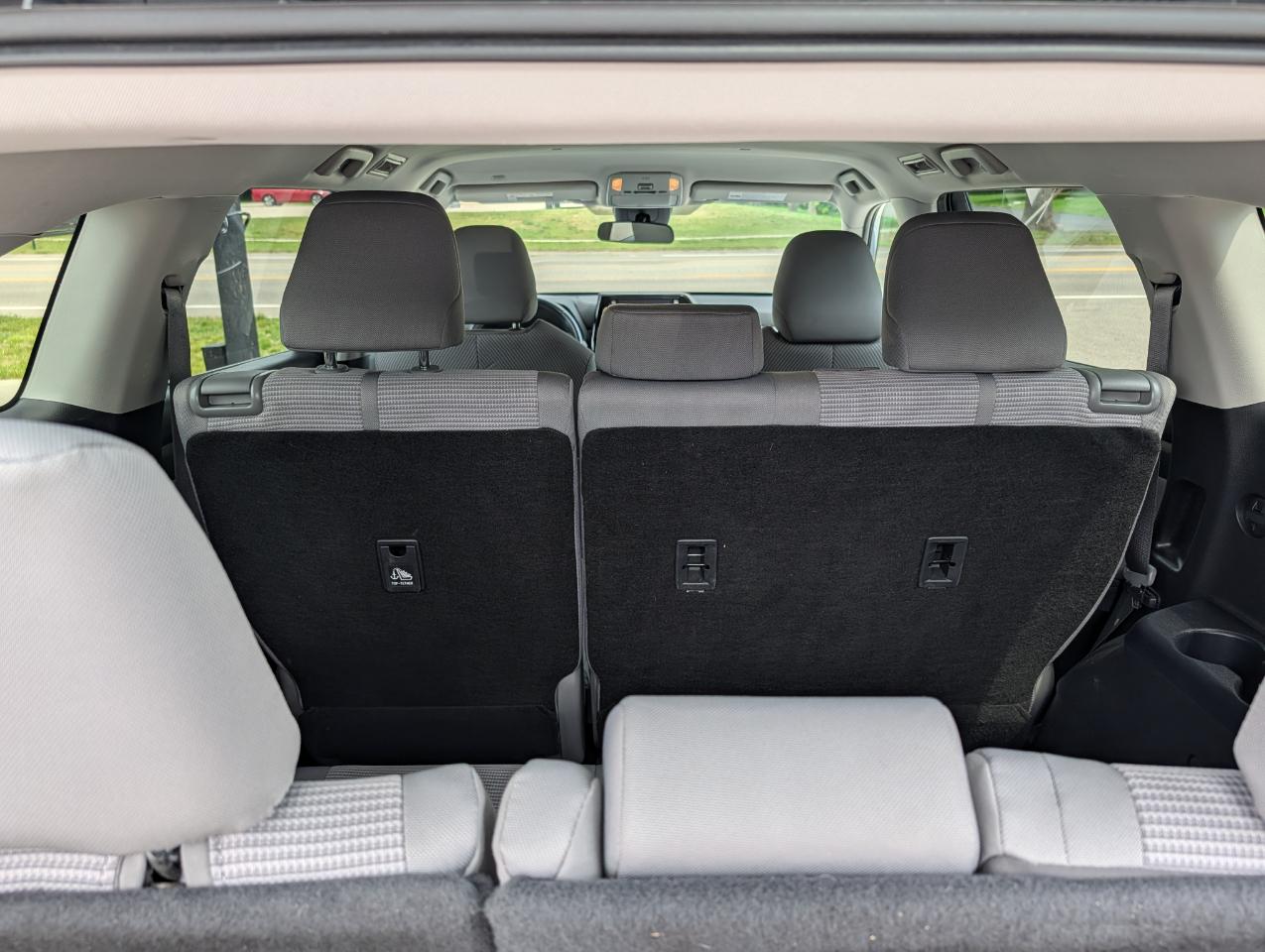 Toyota Highlander LE AWD (Natl) 2022