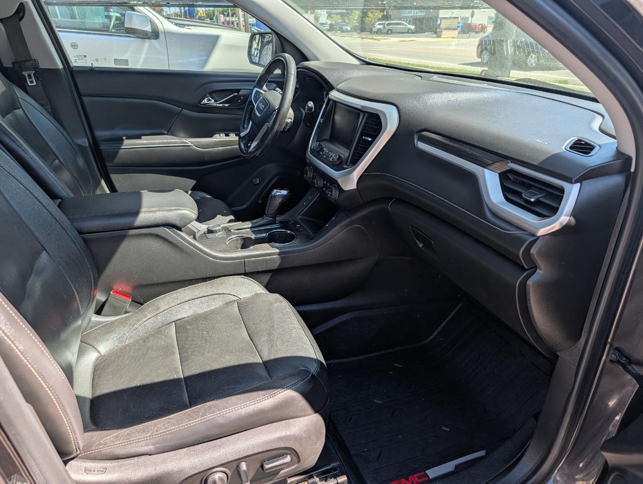 GMC Acadia AWD 4dr SLT w/SLT-1 2018