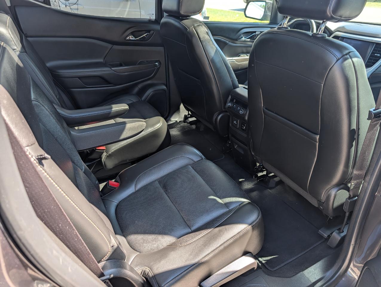 GMC Acadia AWD 4dr SLT w/SLT-1 2018