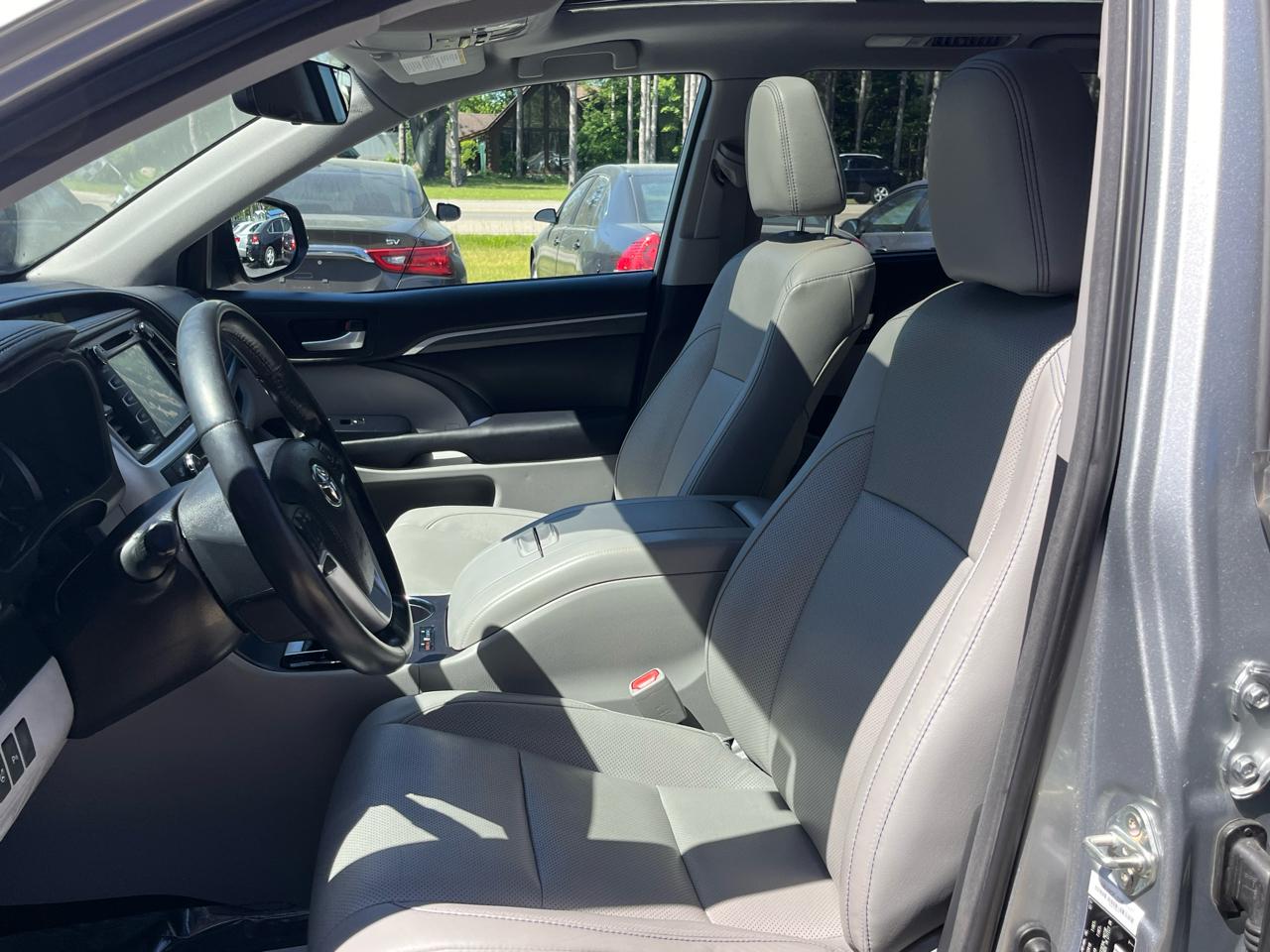 Toyota Highlander  2018