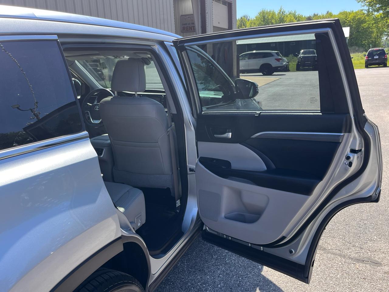 Toyota Highlander  2018