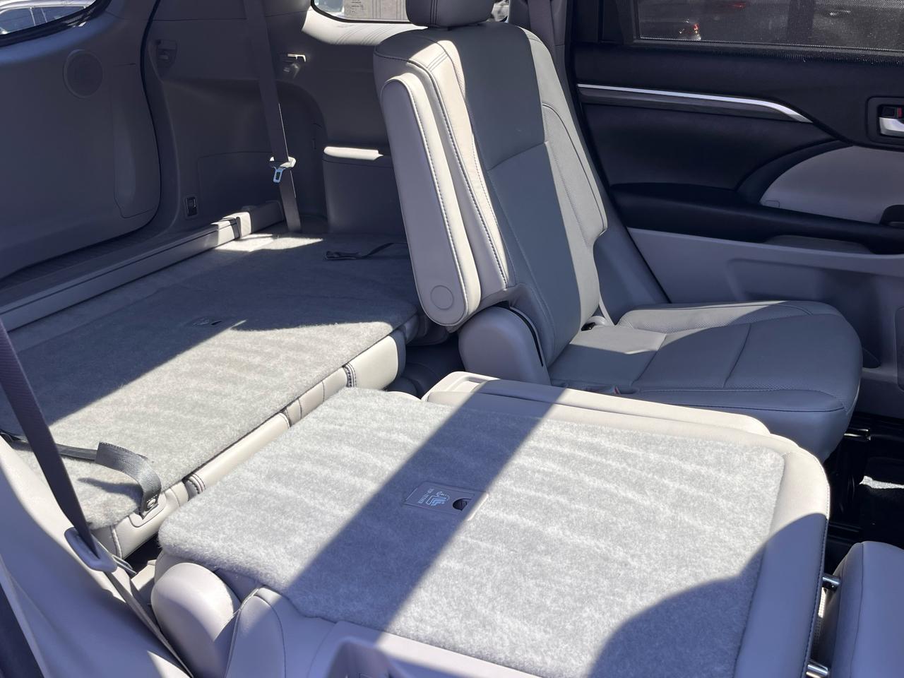 Toyota Highlander  2018